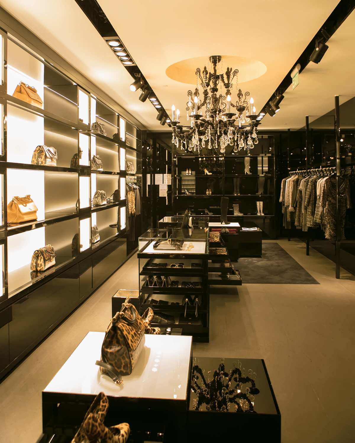 Retail & CPG 02
